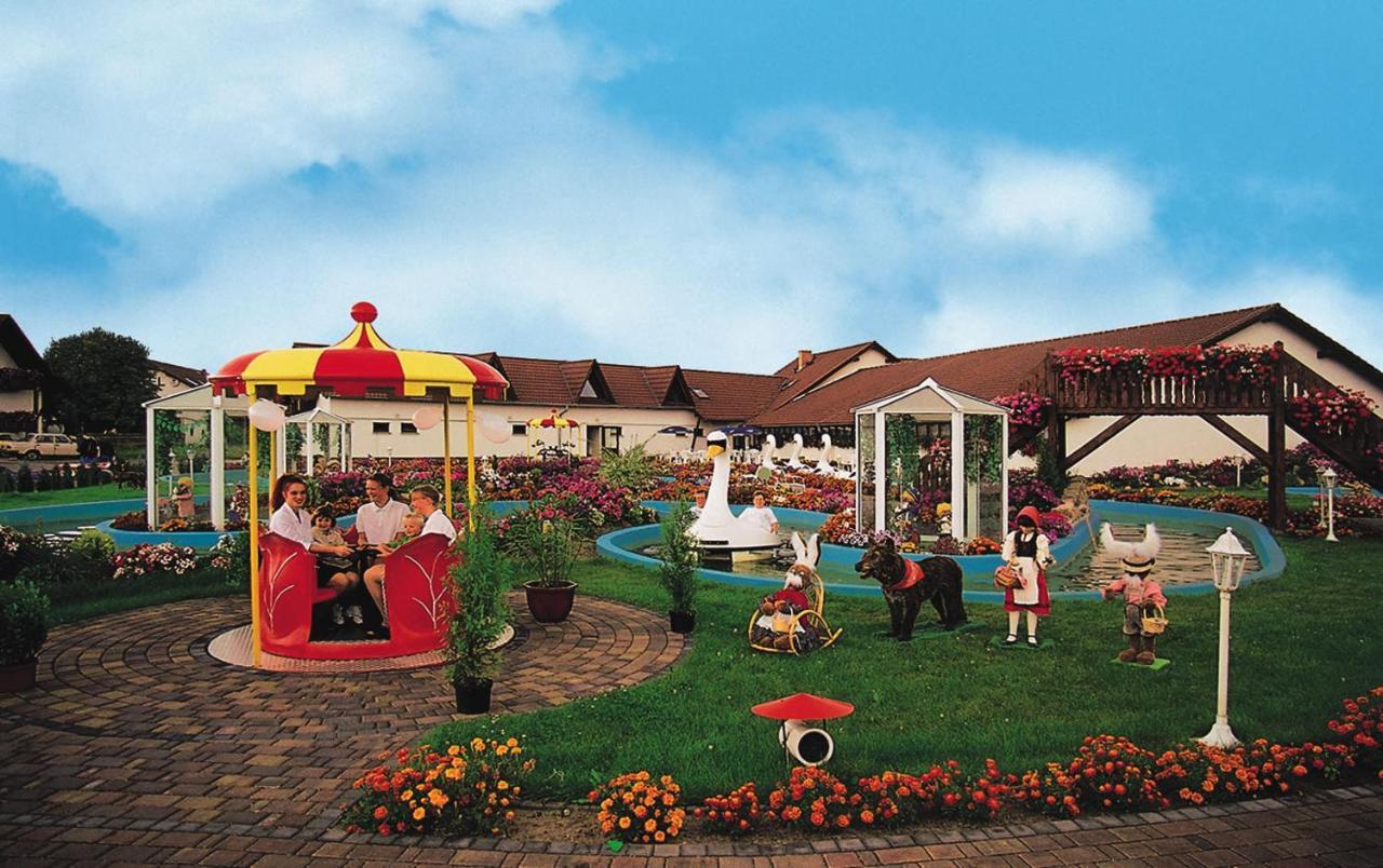 Landgasthof & Hotel Waldow Guben Dış mekan fotoğraf