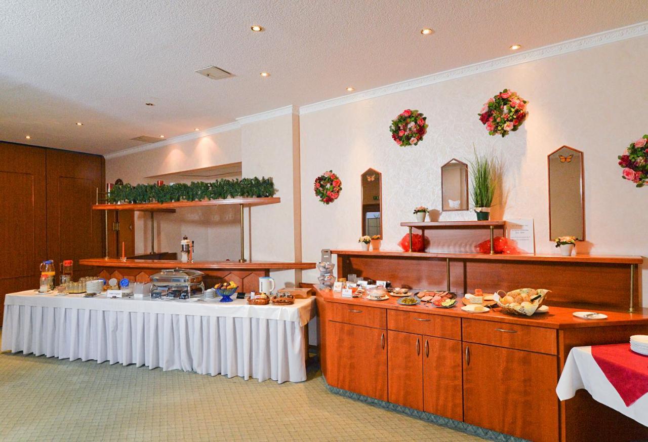 Landgasthof & Hotel Waldow Guben Dış mekan fotoğraf