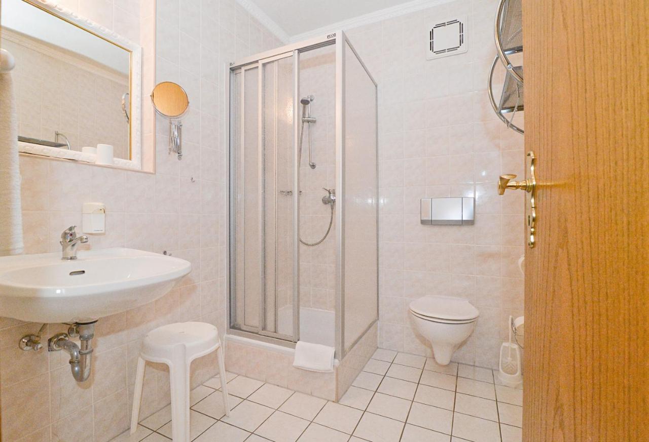 Landgasthof & Hotel Waldow Guben Dış mekan fotoğraf